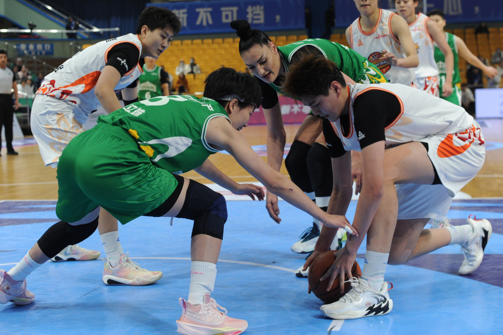 关于夏奇拉梅开二度，上海绿地申花主场赢球的信息