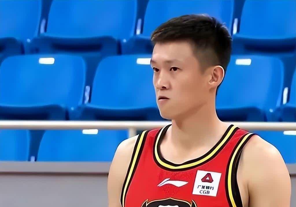包含贺希宁23分深圳胜山东林庭谦13+11天津胜吉林的词条