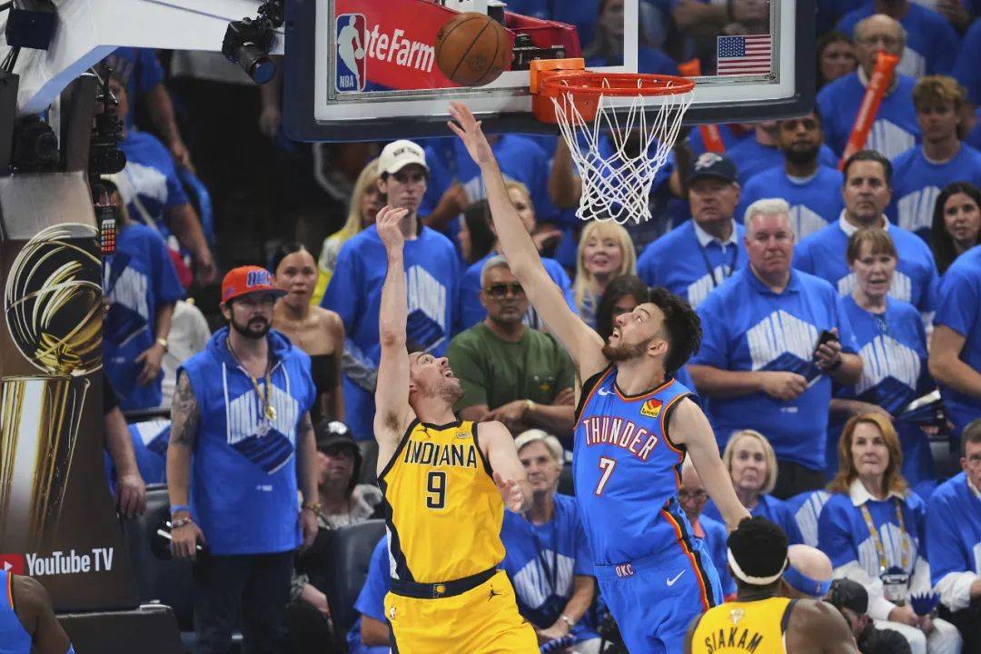 包含NBA总决赛MVP榜：亚历山大领跑哈利伯顿第四的词条